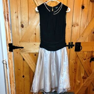 SLNY BEADED NECK sleeveless party dress size 12